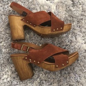 Kenneth Cole Reaction wooden suede platforms